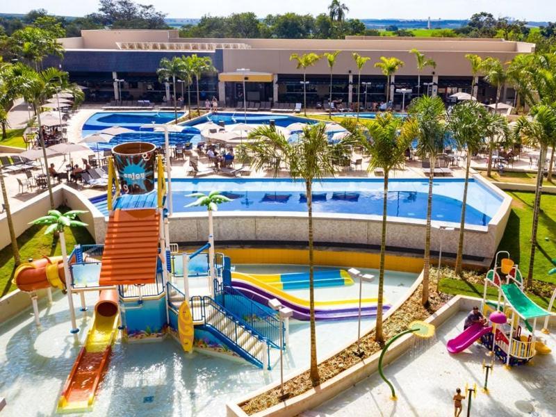 Solar Das Aguas Park Resort - Proximo Ao Thermas Dos Laranjais Olimpia Exterior photo